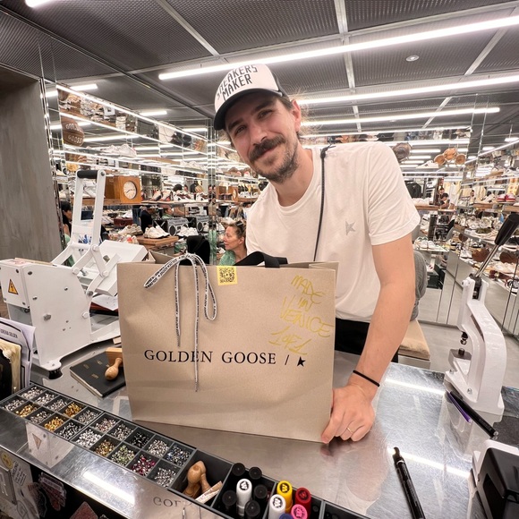 GOLDEN GOOSE LIMITED EDITION - VENICE M’ART - Picture 6 of 7